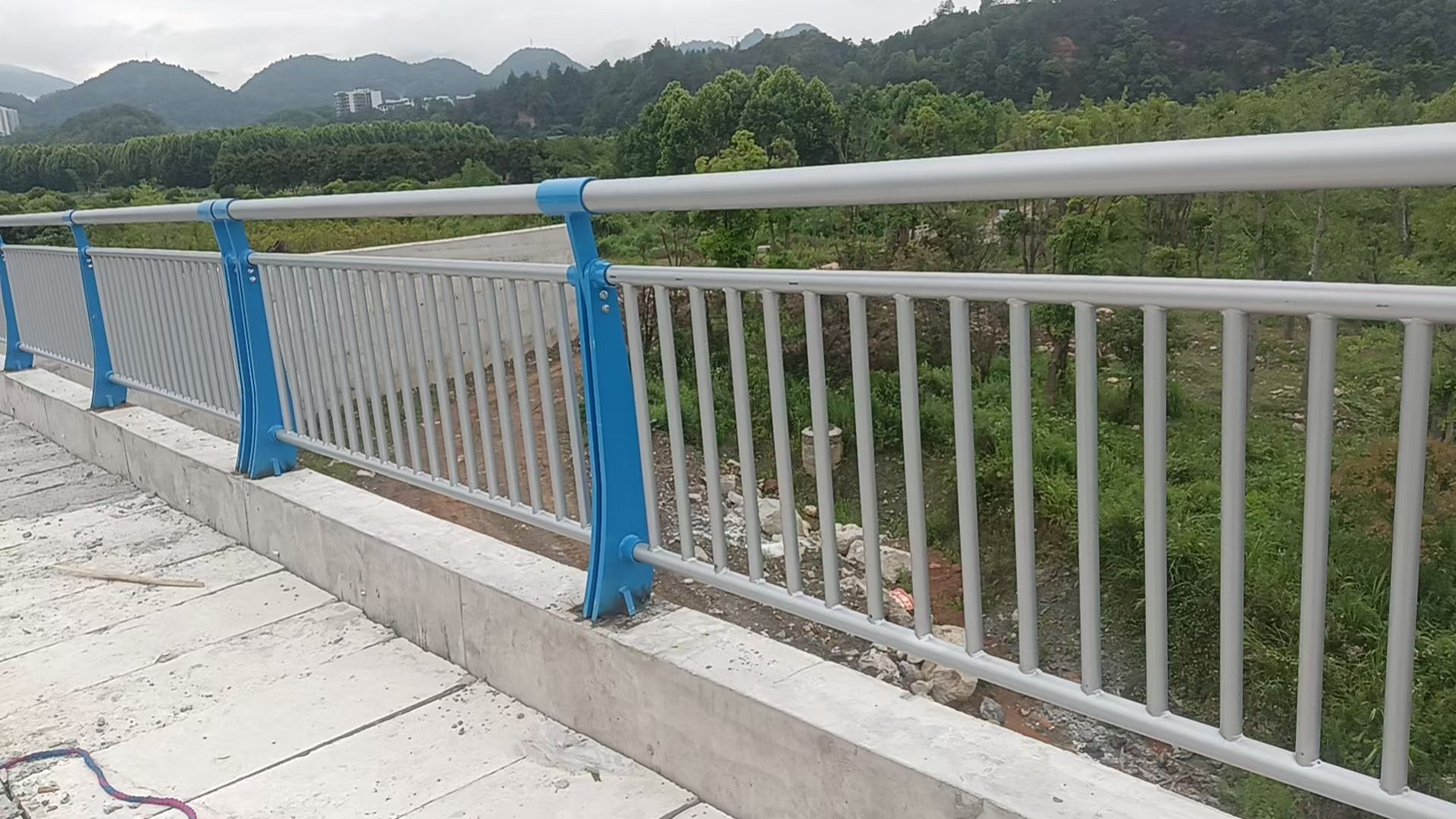 苏州市不锈钢栏杆防撞护栏 - 排名